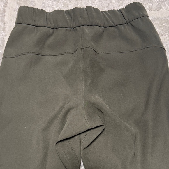 lululemon athletica Olive Green cropped Pants size 2 - Picture 5 of 5